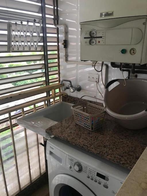 ולנסיה Apartamento Comodo Y Espacioso Con Parking מראה חיצוני תמונה